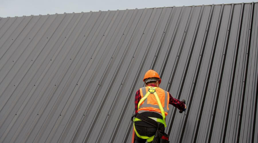 Professional residential roofers in Aurora, OH